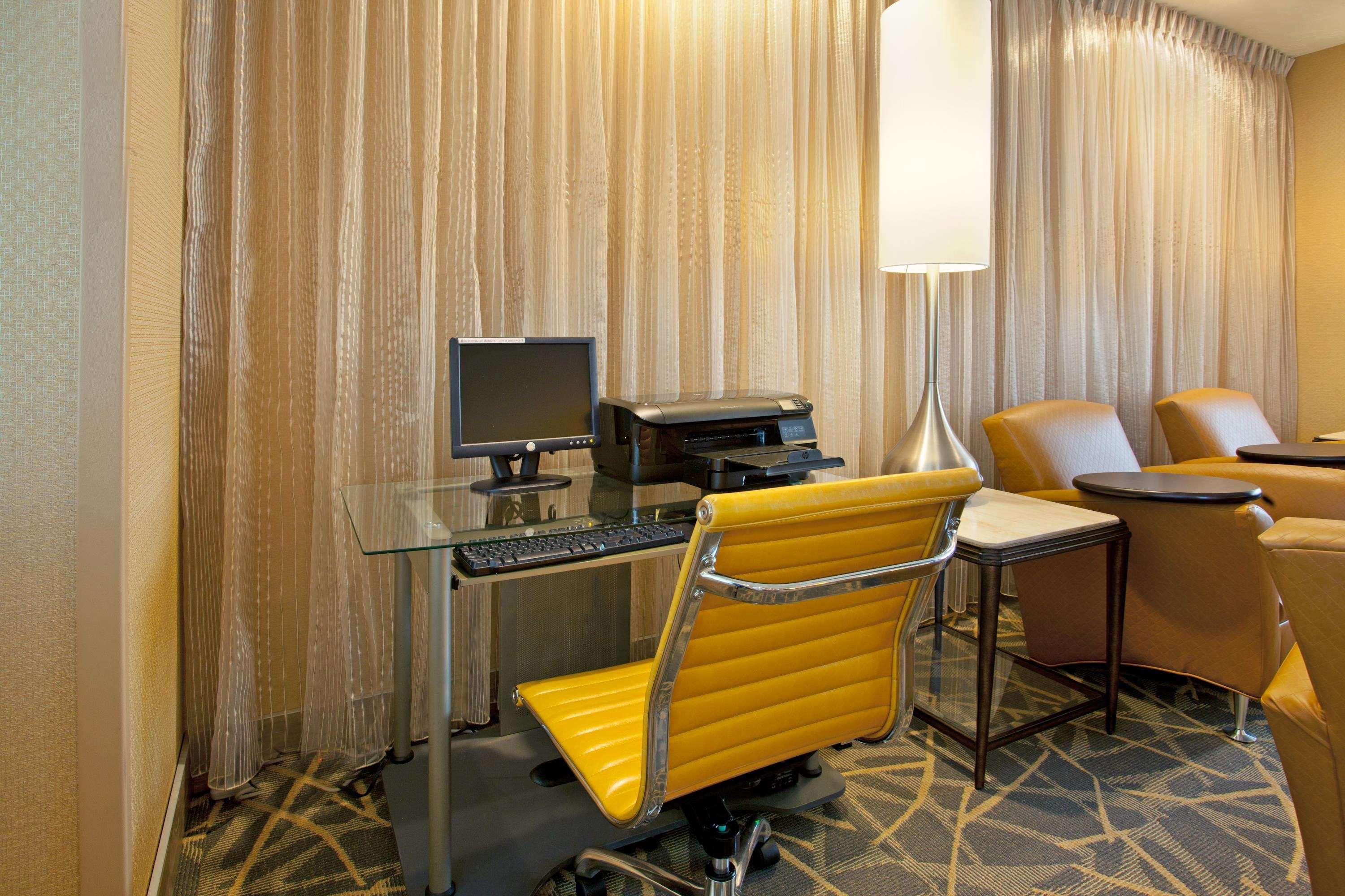 Hampton Inn & Suites Cleveland-Independence Exteriör bild