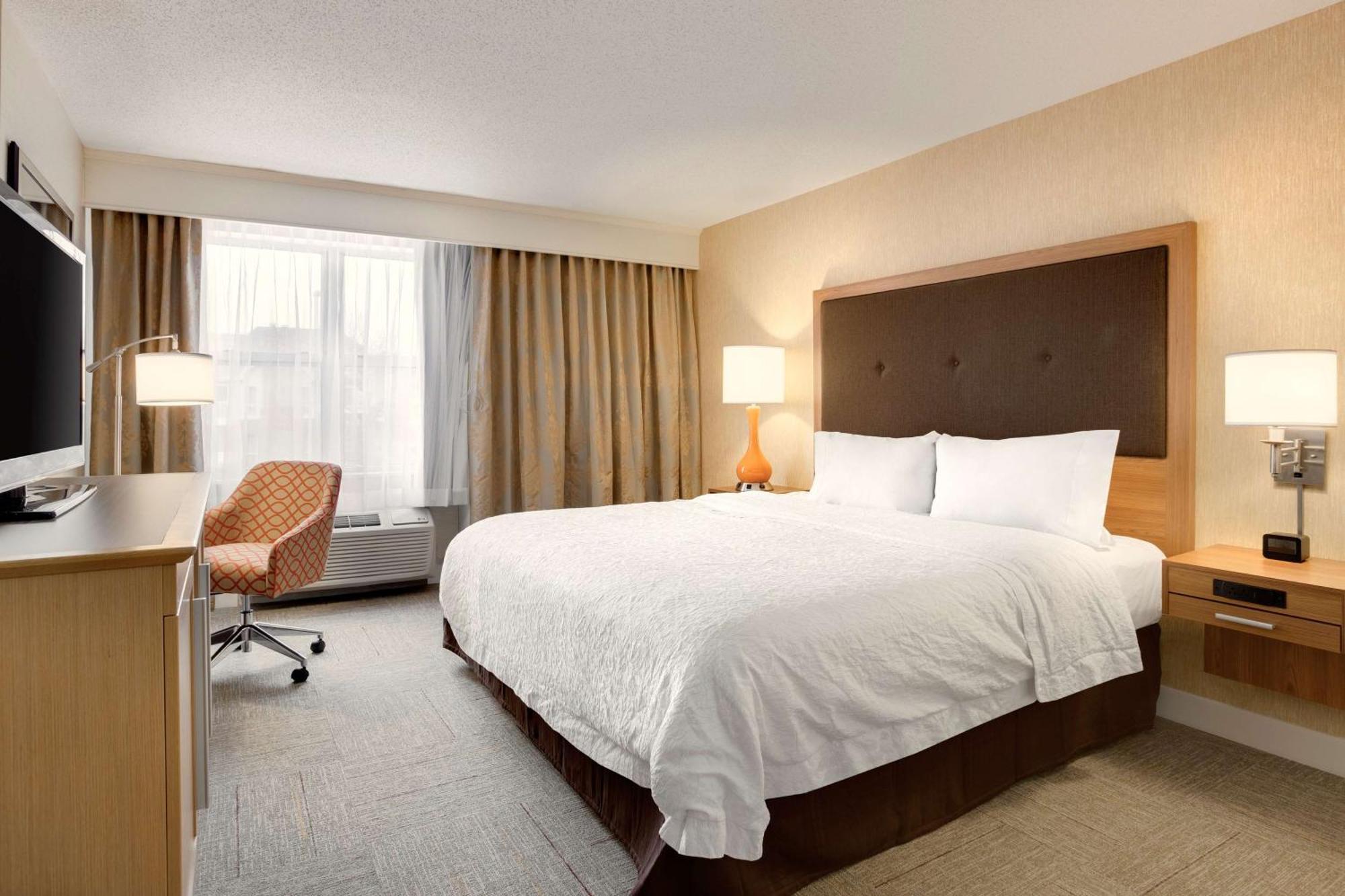 Hampton Inn & Suites Cleveland-Independence Exteriör bild