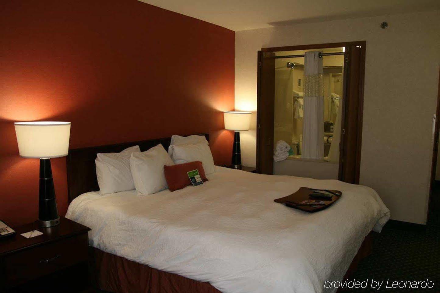 Hampton Inn & Suites Cleveland-Independence Exteriör bild